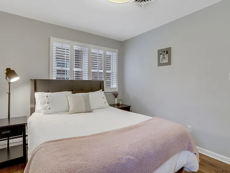 3710 Lorcom Ln — Photo 12