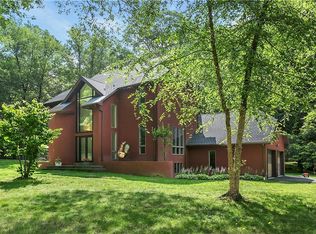 1 Stone Hedge Cir, Bedford, NY 10506