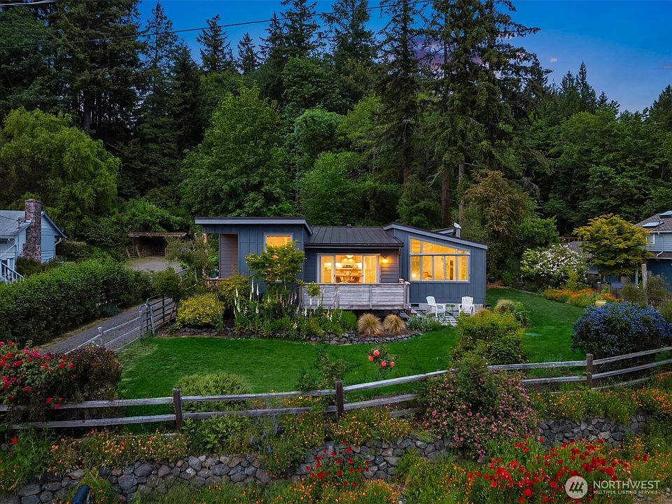 1st image of 3700 Crystal Springs Drive NE