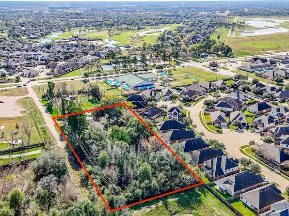 1021 & 1033 Roesner Rd, Katy, TX 77494