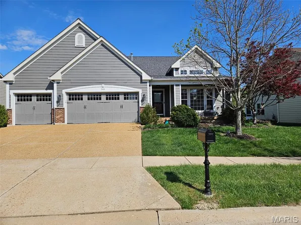 543 Coachgate Ct, Ballwin, MO 63021