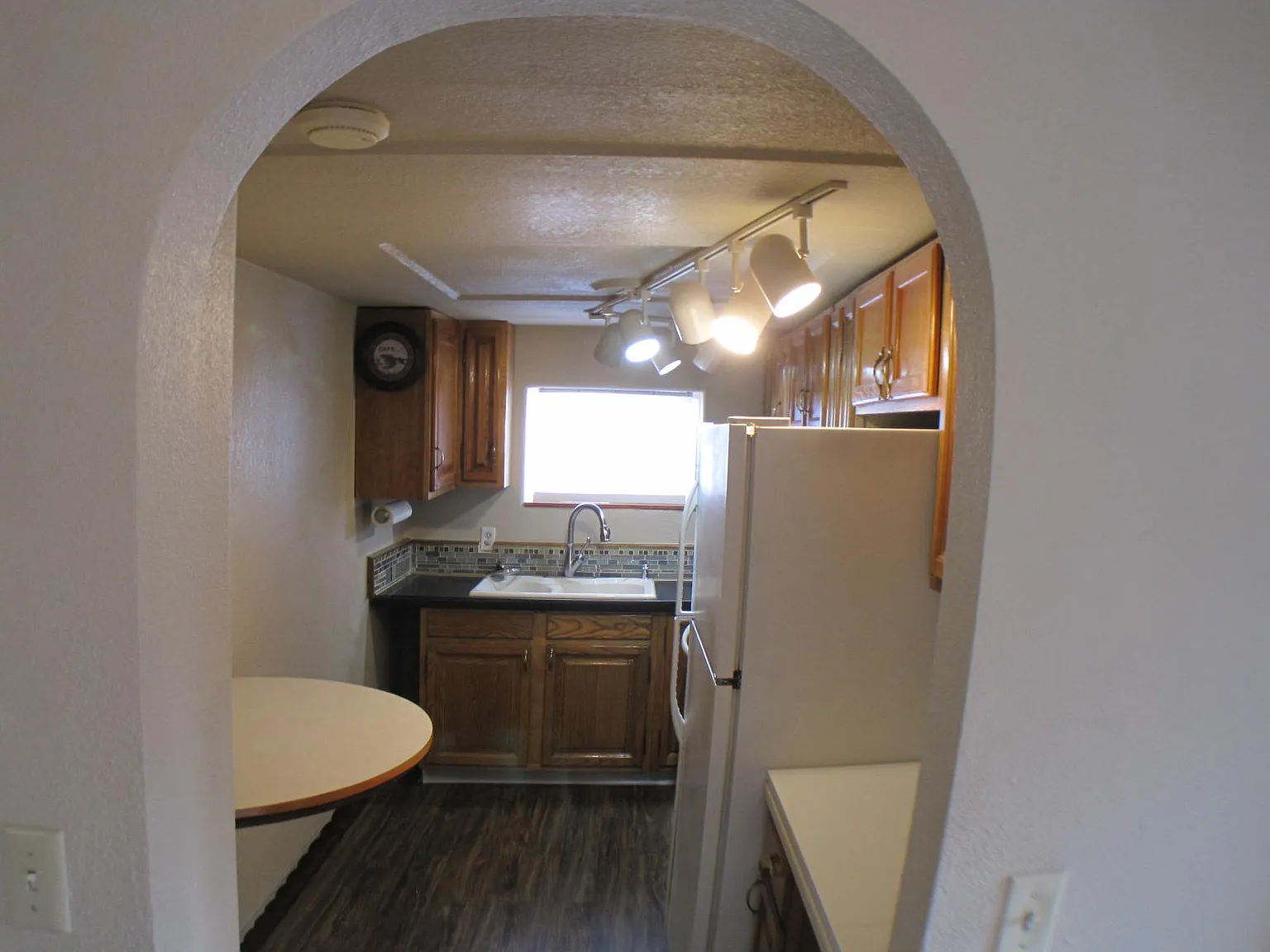 1 bed, 700 sqft, $1,250 — Photo 4
