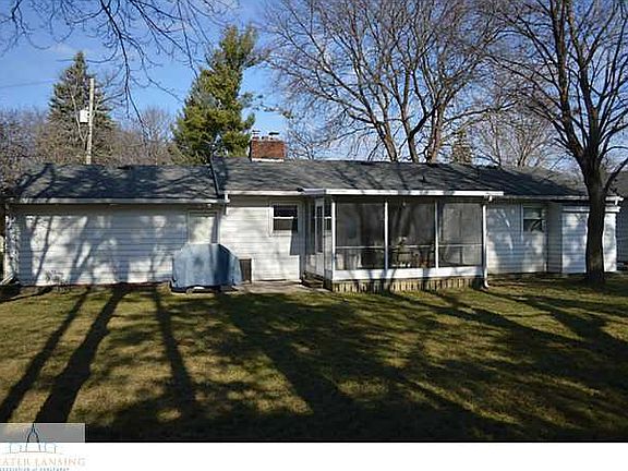 4th image of 217 E Loree Dr
