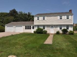 139 Sakonnet Blvd, Narragansett, RI 02882