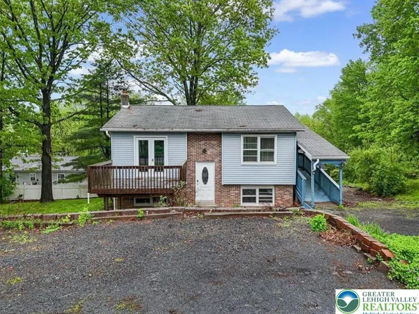 146 Azalea Dr, East Stroudsburg, PA 18301