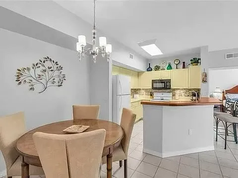15645 Ocean Walk Cir #213 — Photo 6