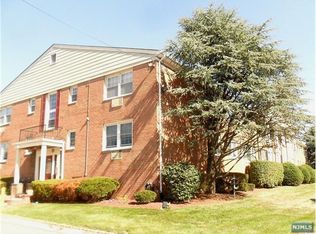 605 Grove St APT A002, Clifton, NJ 07013