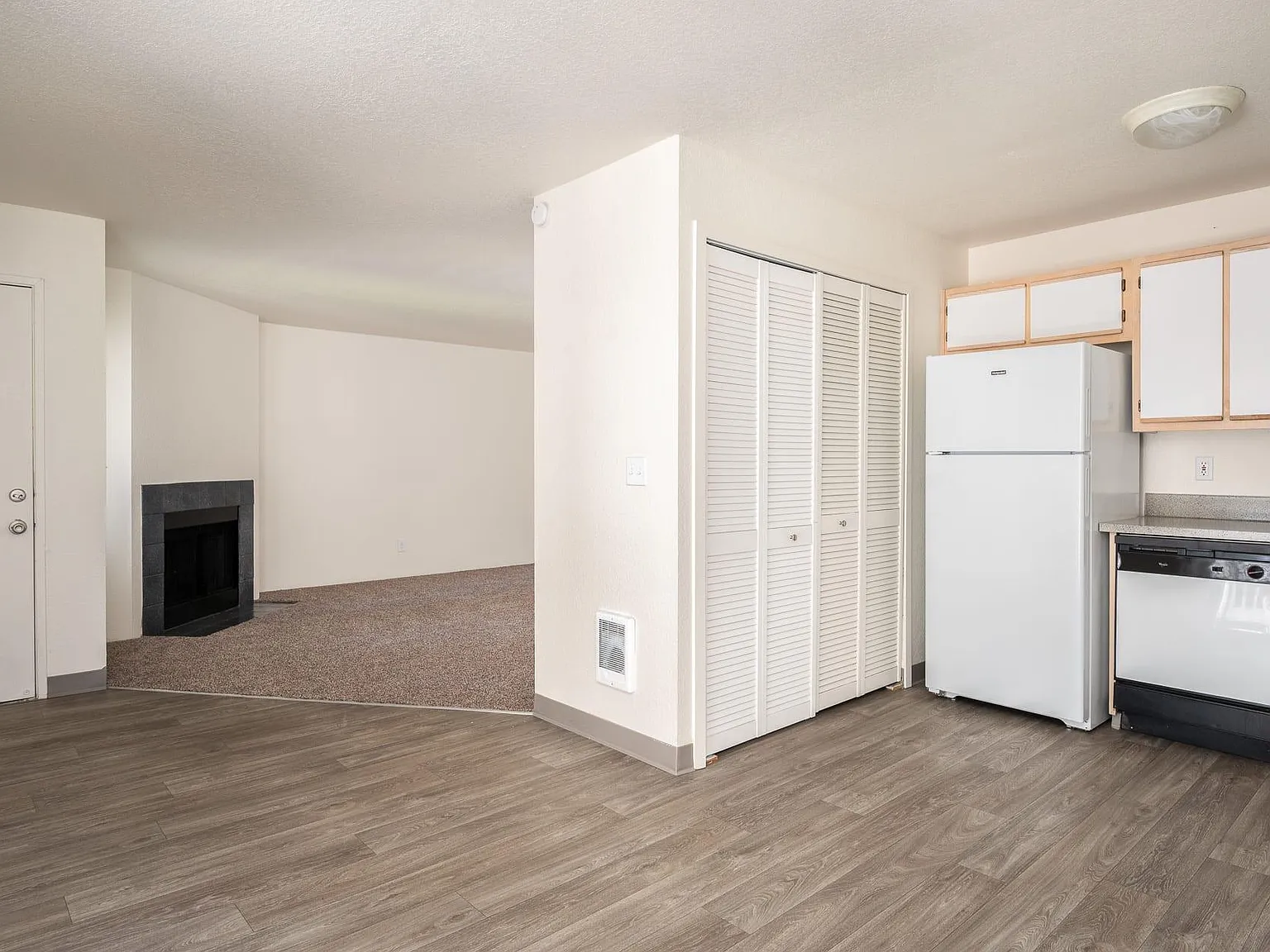 8495 SW Hemlock St — Photo 3