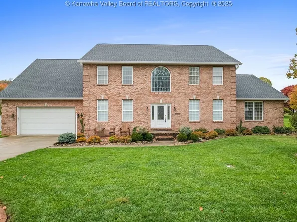 1014 Wethersfield Xing, Hurricane, WV 25526