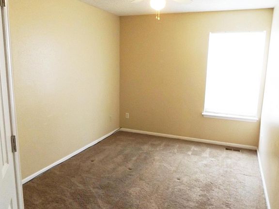 4th image of 5602 N London Pl