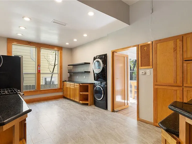 3210 Hampton Rd #A-B — Photo 40
