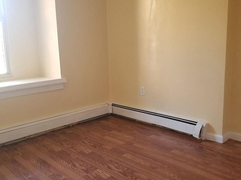 1st image of 97 Hawthorne Ave