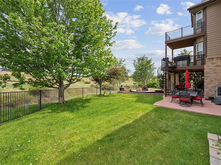 10796 Quail Creek Dr E — Photo 46