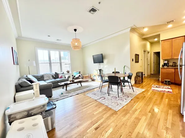 395 W Broadway #4F, Boston, MA 02127