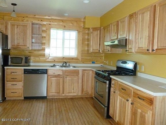 5th image of 922 Starling Ct