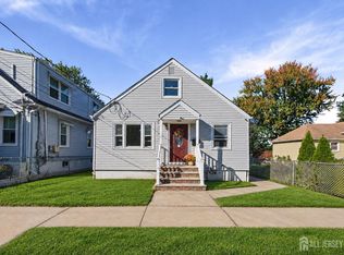 20 Suydam Ave, Edison, NJ 08817