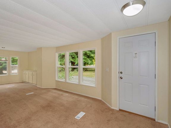 2nd image of 6459 SE Skycrest Ln