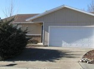 607 E 37th St, Farmington, NM 87401