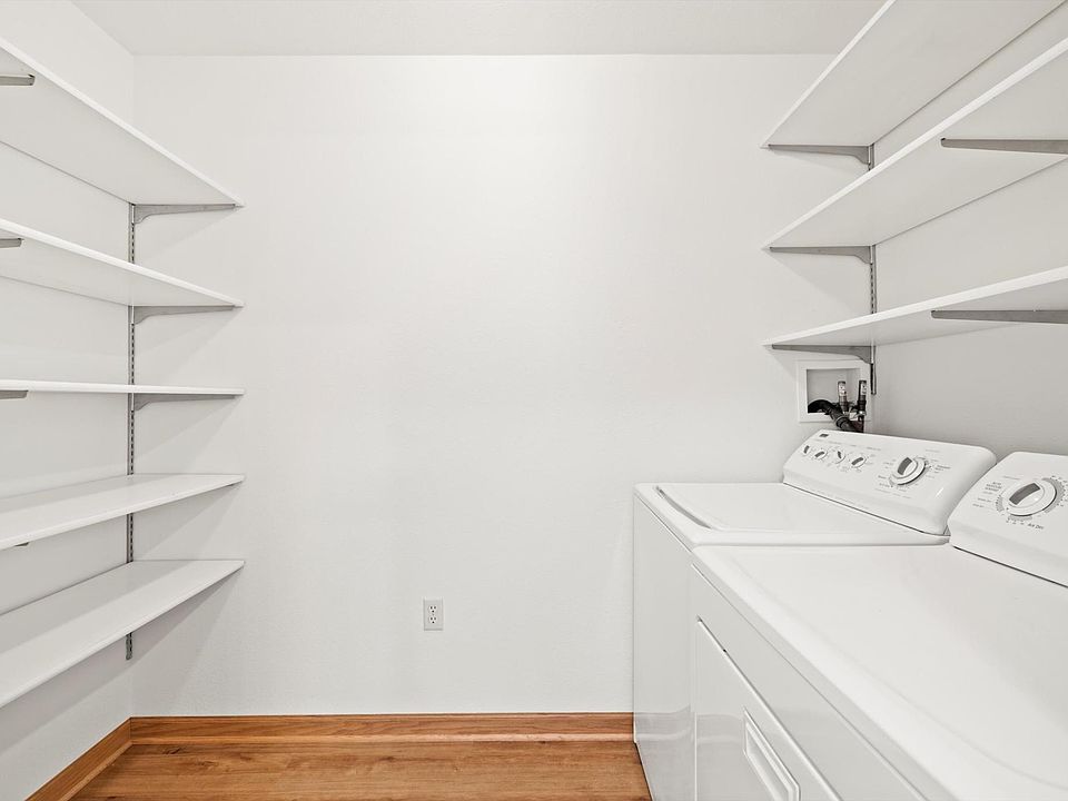 1st image of 1523 92nd St Unit 105