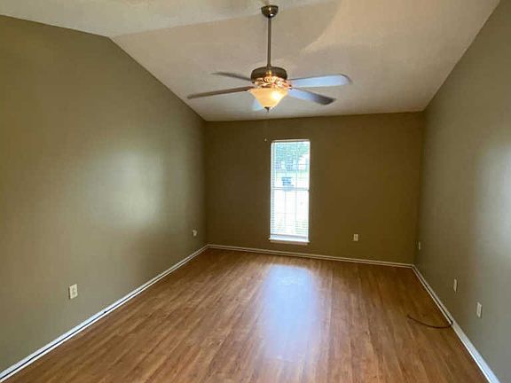 4th image of 7151 Dunbarton Dr