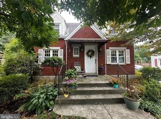 716 Fishburn Rd, Hershey, PA 17033
