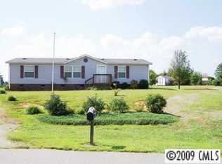 142 Freda Ln, Statesville, NC 28677