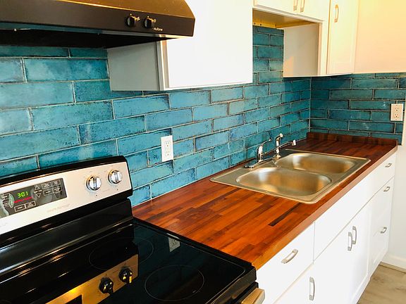 2nd image of 2000 Elm Ave APT 11