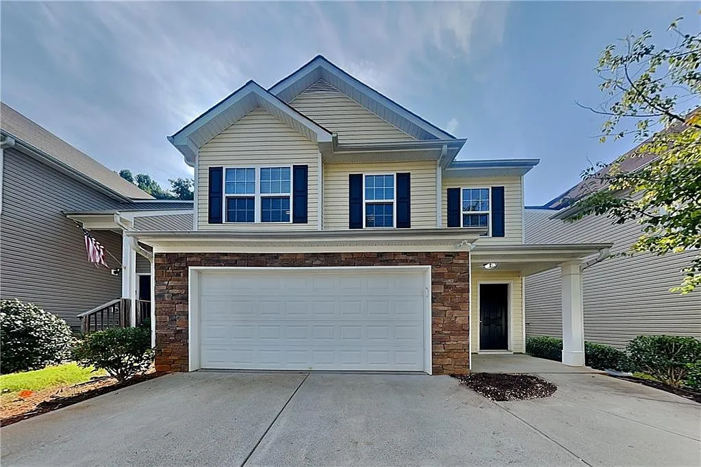 3 bed, 2.5 bath, 1799 sqft, $1,895 — Photo 1