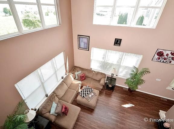 5th image of 2940 Strauss Ct