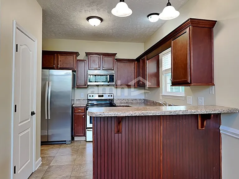 1205 Sundown Ct — Photo 3