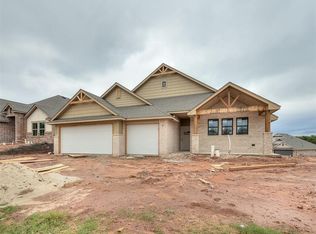2132 Preserve Edge Dr, Edmond, OK 73034