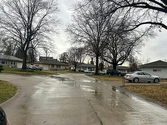 5th image of 98 Buckley Meadows Dr