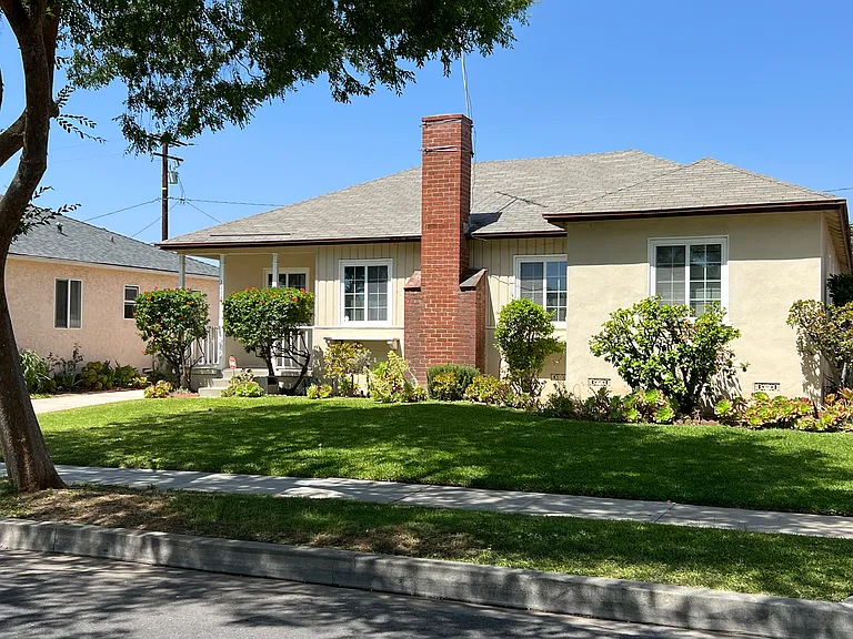 1115 S El Molino St — Photo 6