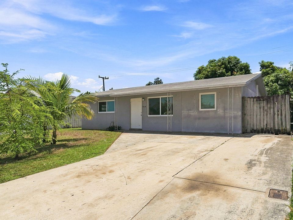 1st image of 1010 Pinetree Drive