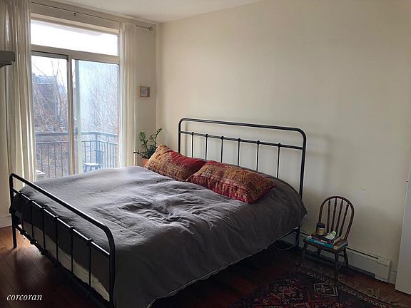 5th image of 651 Washington Ave APT 3R