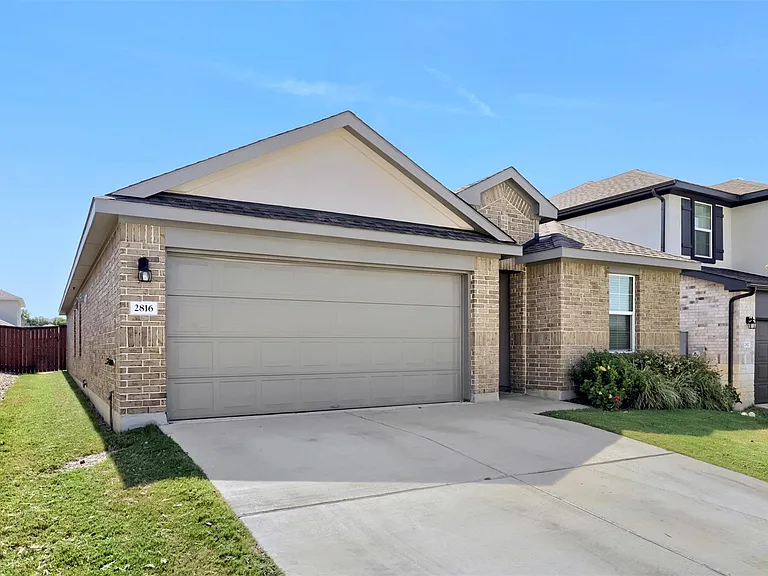 2816 Owl Head Dr — Photo 2
