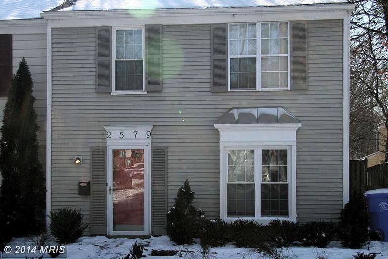 2nd image of 2579 Robinson Pl