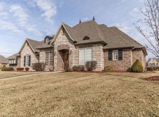 3230 W Windward Pass, Springfield, MO 65810
