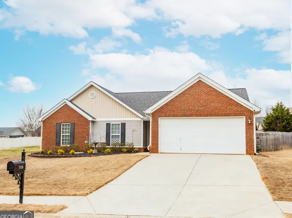 320 River Mist Cir, Jefferson, GA 30549