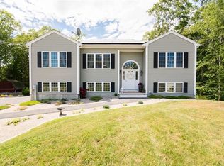3 Devol Ave, Westport, MA 02790