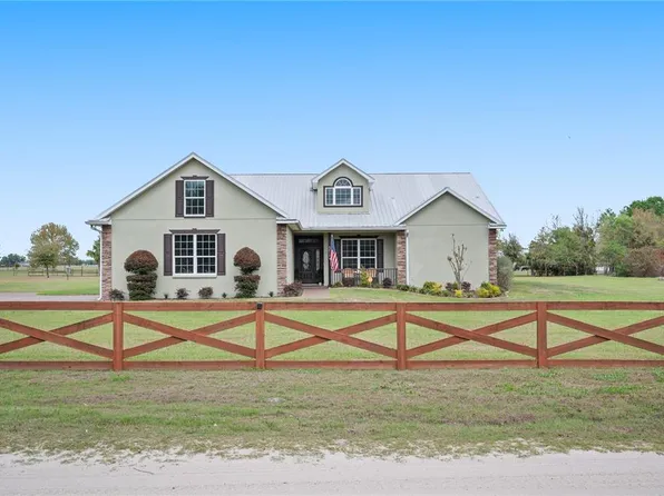 3212 E Merrin Rd, Plant City, FL 33567