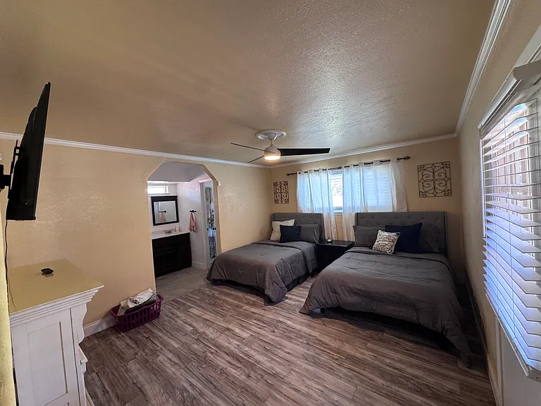 3603 Maple Ave — Photo 10