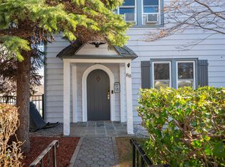 88 Staunton St, Yonkers, NY 10704