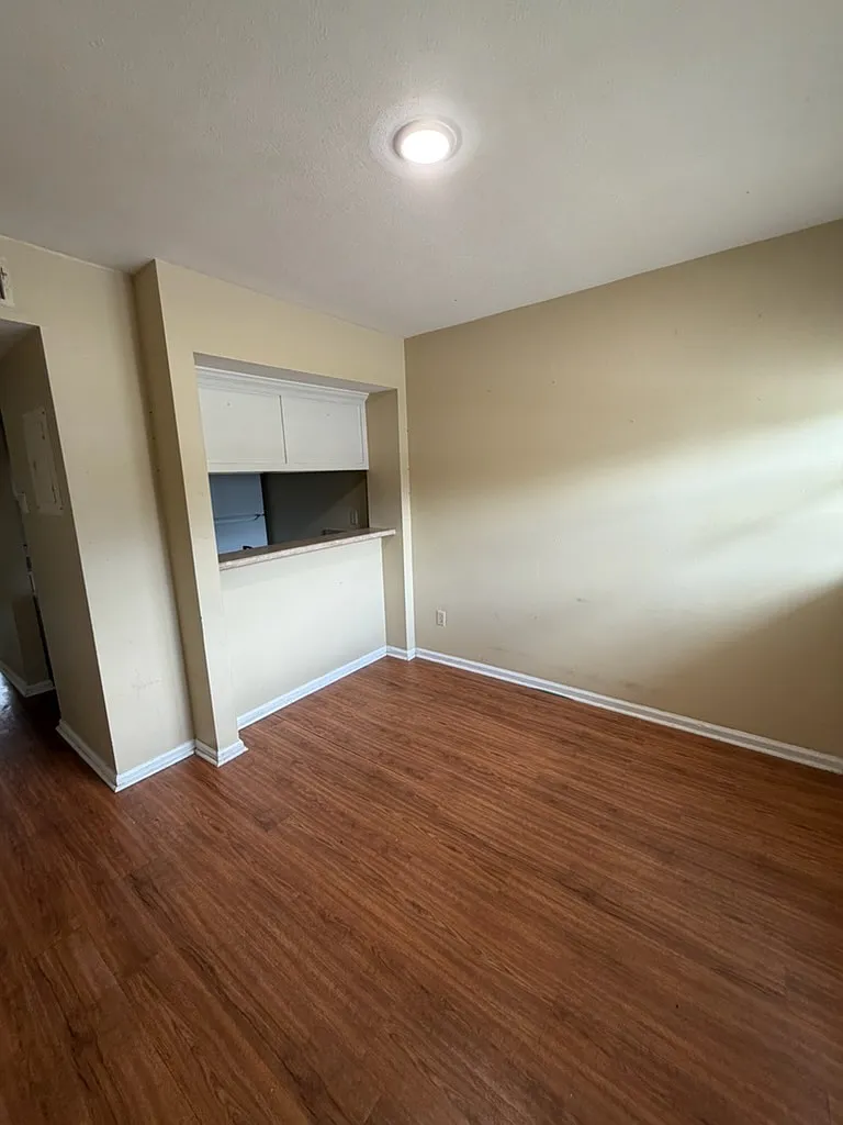 1430 South Lee Street - D — Photo 1