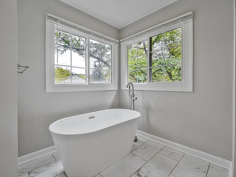4287 Exeter Dr — Photo 40