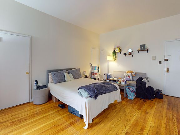 4th image of 839 2nd Ave #2M