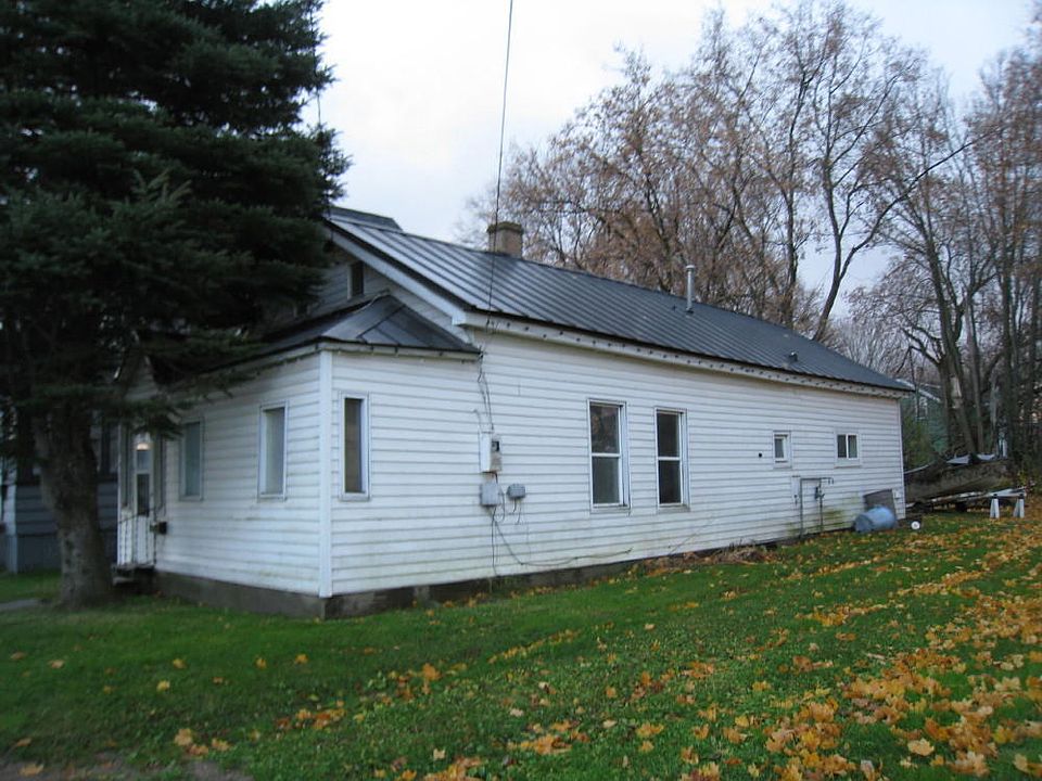 1st image of 510 Cedar St