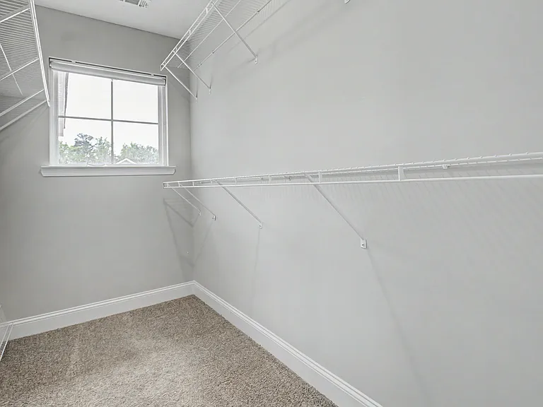 547 Fairview Cir — Photo 22