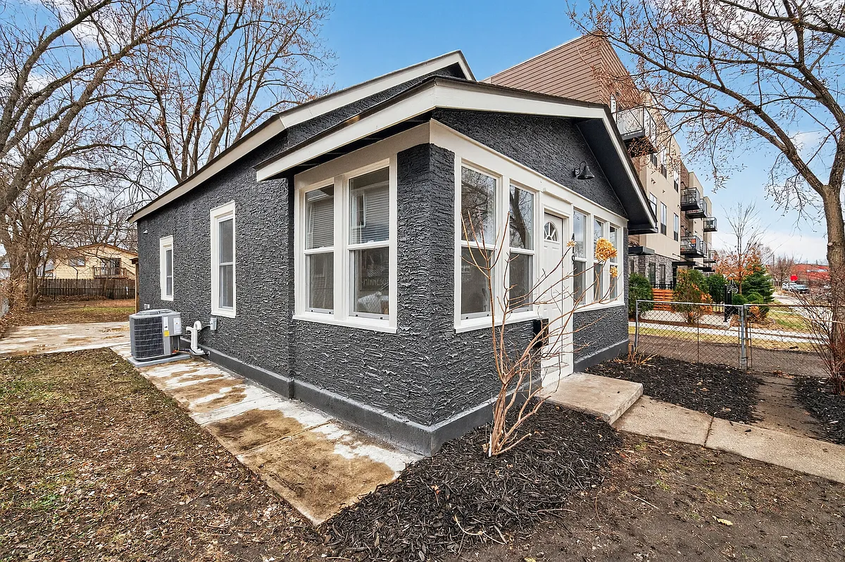Building Photo - 419X Fillmore St NE