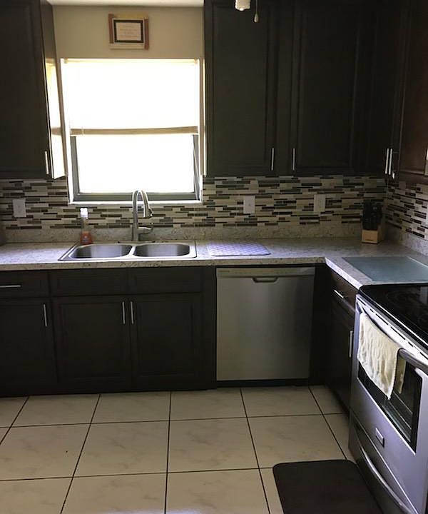 1st image of 1233 SE Petunia Ave